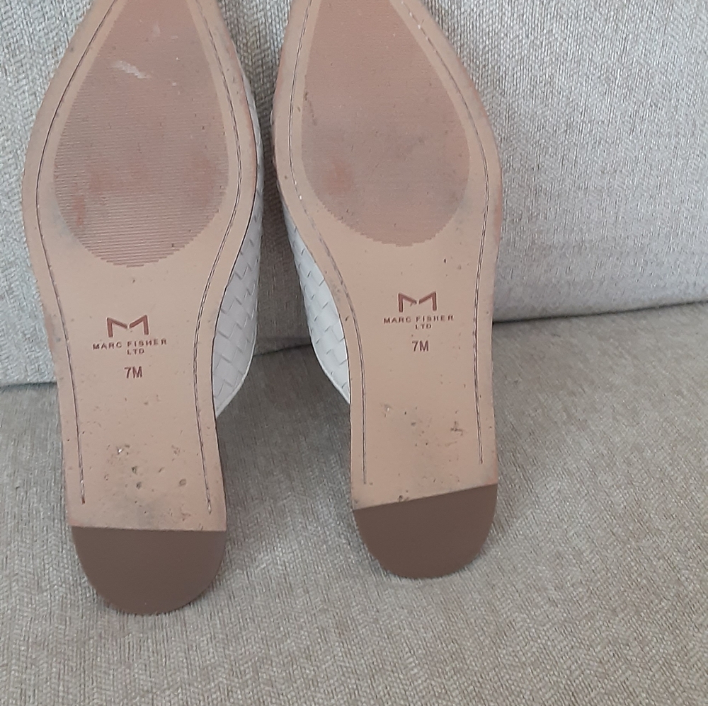 Marc Fisher Elegant Cream Woven Mules - Picture 4 of 12